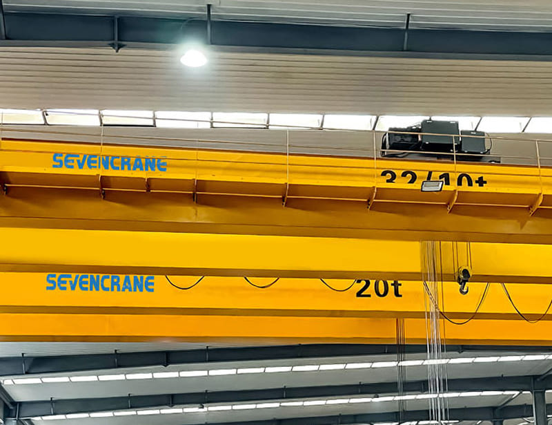 လျှပ်​စစ်​လွှင့်​ထူ​သော overhead crane