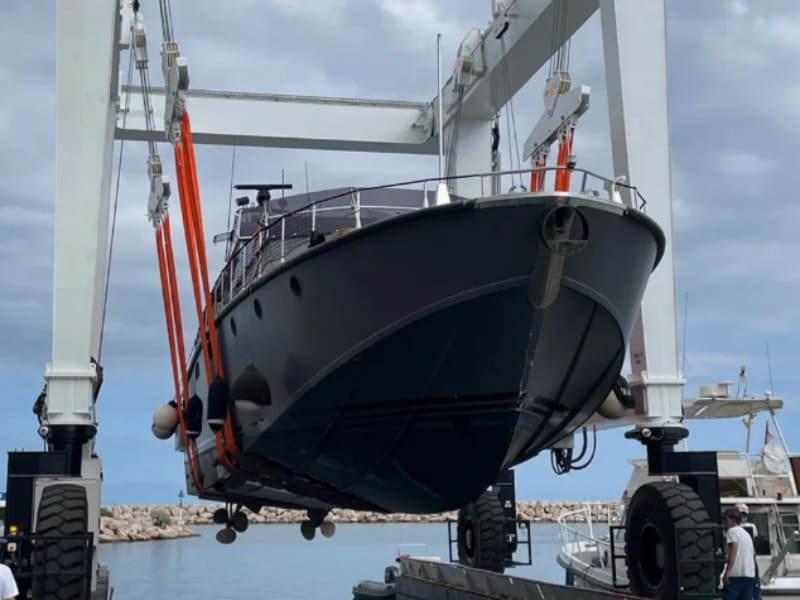 SEVENCRANE-Marine Travel Lift 2