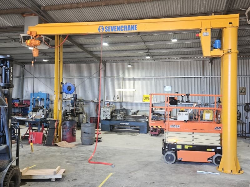 SEVENCRANE-Pillar Jib Crane 2