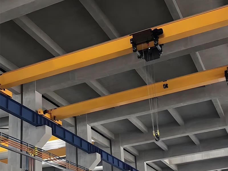 SEVENCRANE-Single Girder Overhead Crane 1