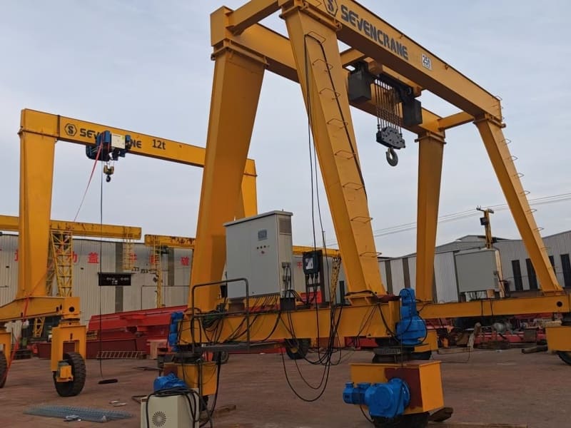 two sets rtg crane